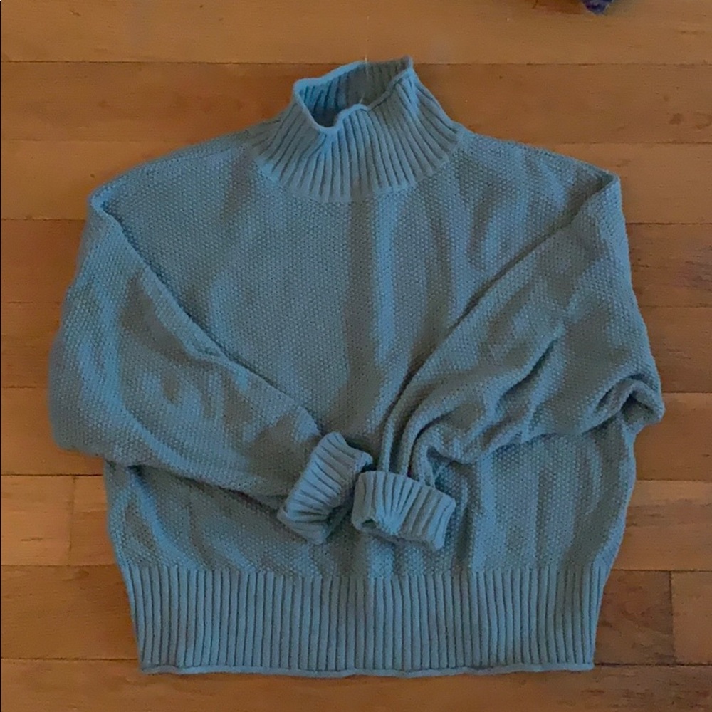 American eagle cropped sweater